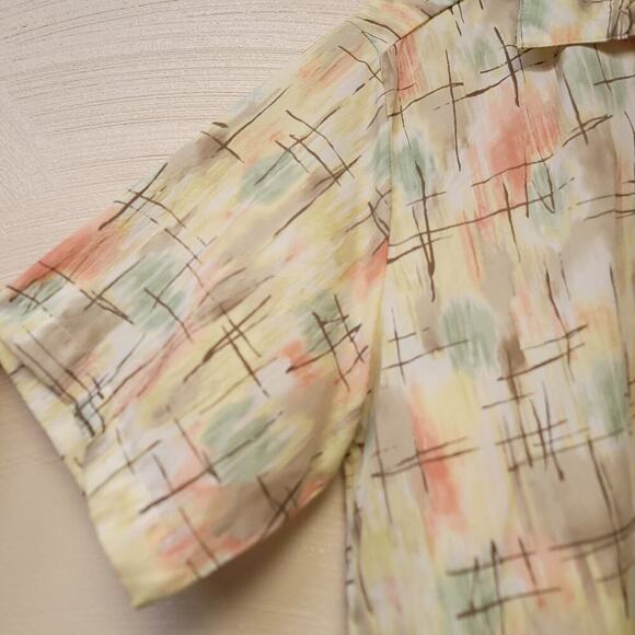 Bonworth Button Down Shirt Size Medium Graphic Print Silky Light Weight Poly​ - Picture 2 of 5